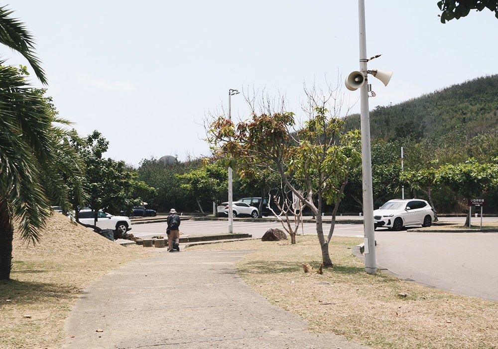 享受滿滿南國風情,南灣沙灘,沙灘上的餐酒館,海景第一排超chill|墾丁沙灘推薦 - 第2張圖