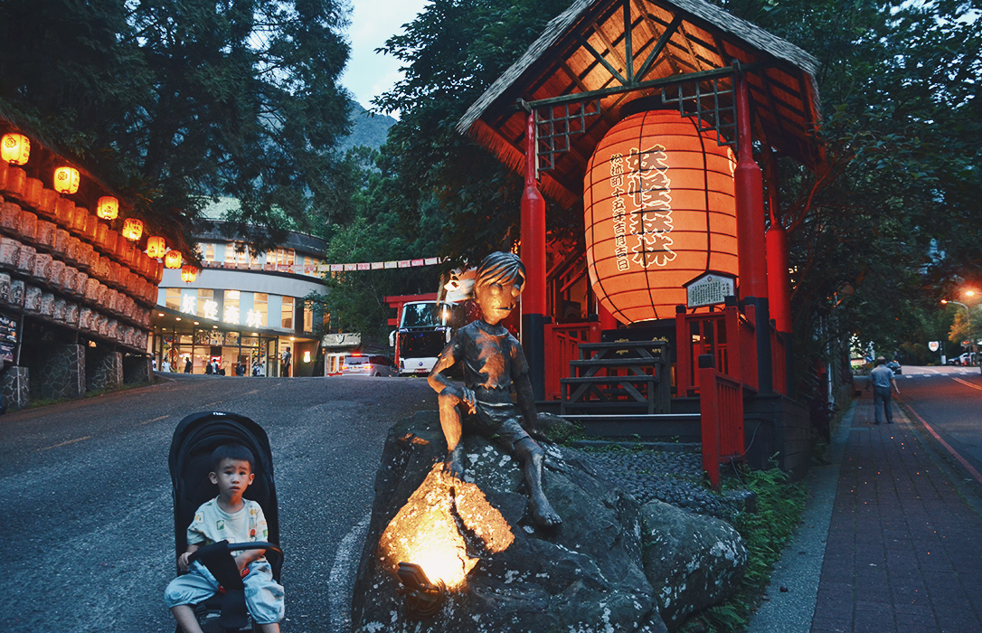 溪頭住宿推薦|金台灣山莊,木屋住一晚!房間能眺望群山雲海,大啖山菜料理|一泊二食 - 第80張圖