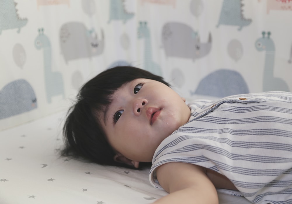 推薦育兒好物,全職媽媽的救星,不是咖啡而是「它」!HugsieBABY透氣水洗抗菌嬰兒床墊,讓寶寶安穩一覺到天亮 - 第46張圖