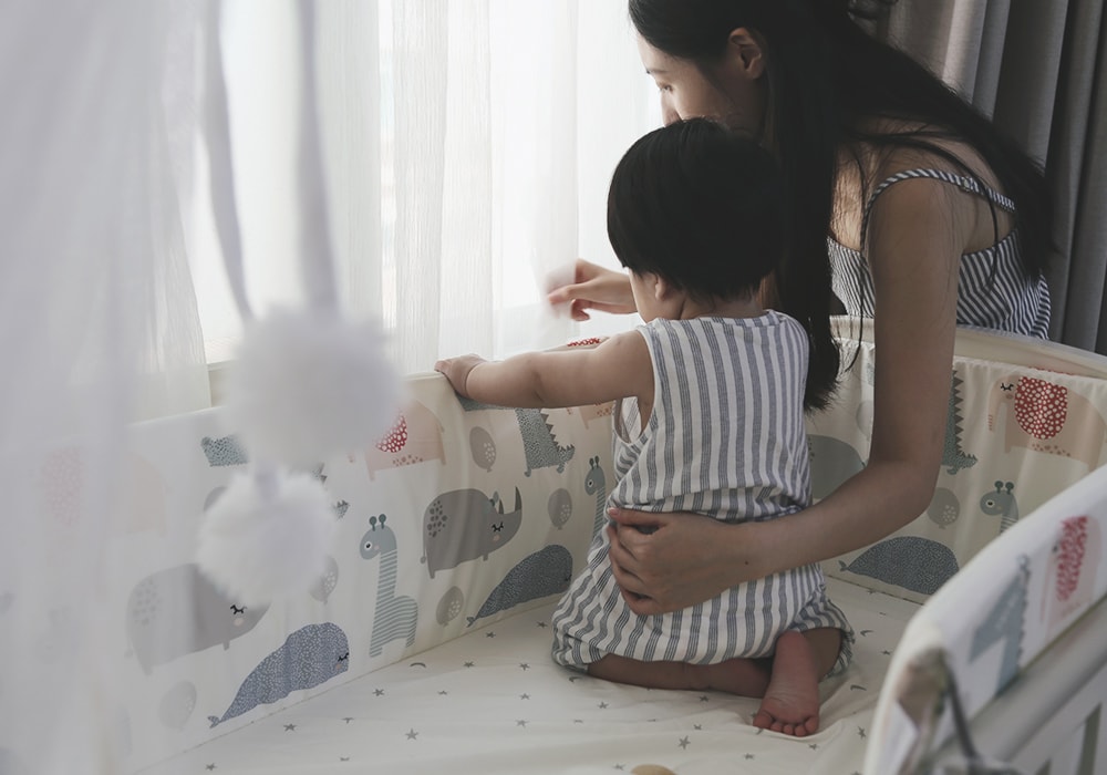 推薦育兒好物,全職媽媽的救星,不是咖啡而是「它」!HugsieBABY透氣水洗抗菌嬰兒床墊,讓寶寶安穩一覺到天亮 - 第44張圖