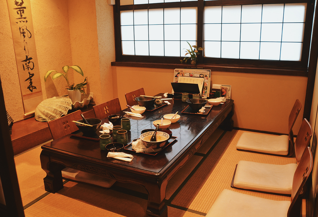 沖繩最道地蕎麥麵，名代蕎麥處美濃作，主打月桃蕎麥、鄰近波上宮