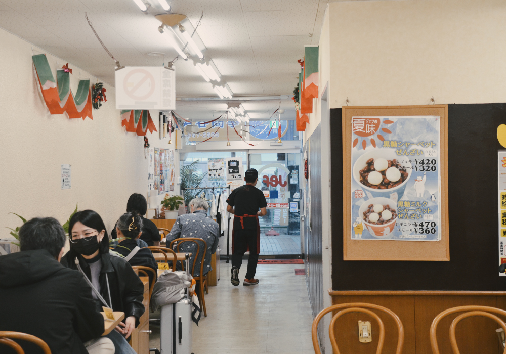 別的地方吃不到！沖繩限定特色「苦瓜漢堡」，炸雞、薯條必點，附菜單｜JEF Burger那霸店