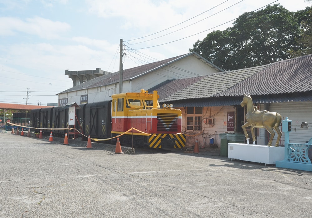 走訪百年「月眉糖廠」吃枝仔冰、搭五分車,順遊欣向町森活園區|免門票親子景點 - 第11張圖 走訪百年「月眉糖廠」吃枝仔冰、搭五分車,順遊欣向町森活園區|免門票親子景點