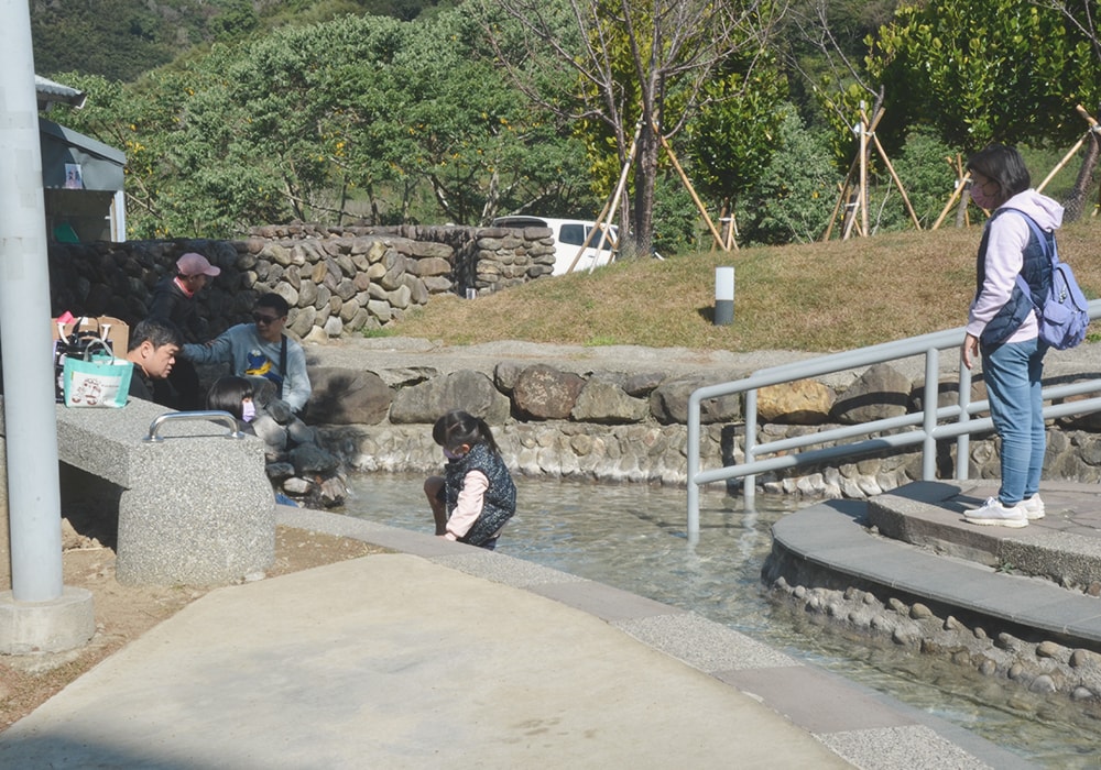 泰安免門票景點，WAKHUL親子公園、泰雅原住民文化產業區｜免費足湯、煮溫泉蛋、特色遊戲區，親子放電首選！